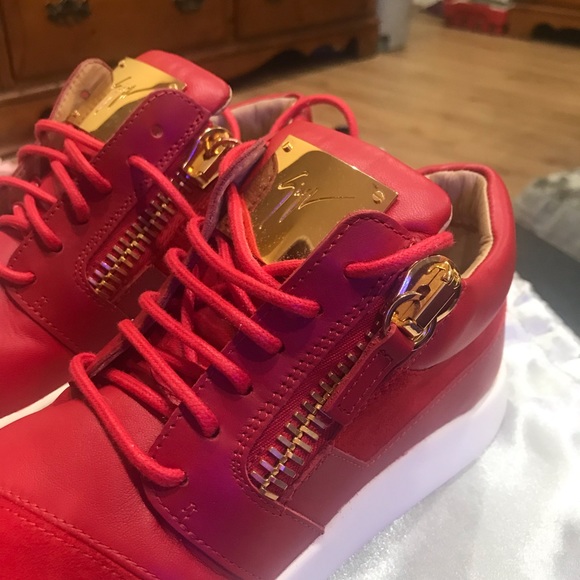 Authentic Giuseppe Zanotti size 37.5 - Picture 7 of 7